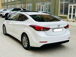 Hyundai Elantra-10