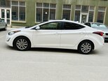 Hyundai Elantra-12