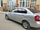 Hyundai Accent-2