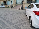 Hyundai Elantra-5