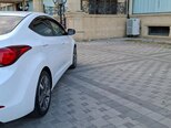Hyundai Elantra-6