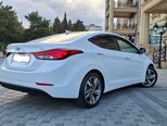 Hyundai Elantra-16