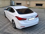 Hyundai Elantra-3