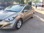 Hyundai Elantra-12