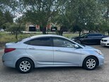 Hyundai Accent-7