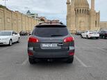 Hyundai Santa Fe-12