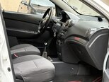 Chevrolet Aveo-12