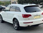 Audi Q7-8