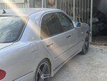 Mercedes E 200-3