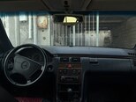 Mercedes E 200-5