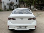 Hyundai Sonata-2