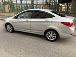 Hyundai Accent-7