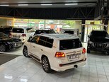 Toyota Land Cruiser-12
