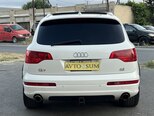 Audi Q7-20