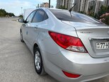 Hyundai Accent-7