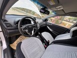 Hyundai Accent-11