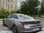 Hyundai Elantra-9