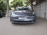 Tesla Model Y-4