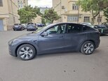 Tesla Model Y-10