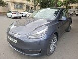 Tesla Model Y-11