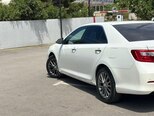 Toyota Camry-9