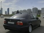 BMW 528-7