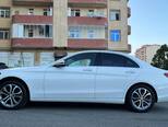 Mercedes C 220 d-3
