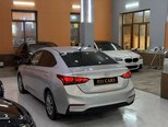 Hyundai Accent-7