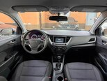 Hyundai Accent-11