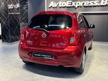 Nissan March-5