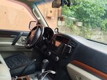 Mitsubishi Pajero-5