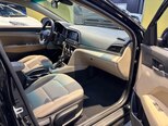 Hyundai Elantra-15