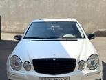 Mercedes E 320-1