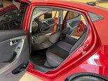 Hyundai Elantra-12