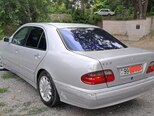 Mercedes E 270-2