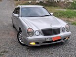 Mercedes E 270-7