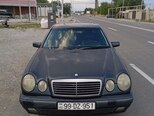 Mercedes E 200-1