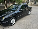 Mercedes E 220-12