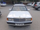 Mercedes 190-1