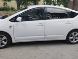 Toyota Prius-4