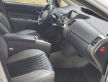 Toyota Prius-5