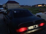 Mercedes 190-10