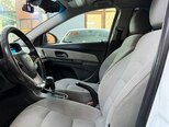 Chevrolet Cruze-15