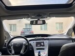 Toyota Prius-18