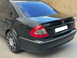 Mercedes E 220-13