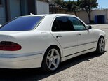 Mercedes E 320-4