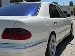Mercedes E 320-7