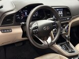 Hyundai Elantra-11