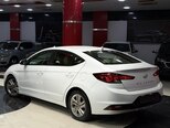 Hyundai Elantra-5