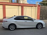 Toyota Camry-5